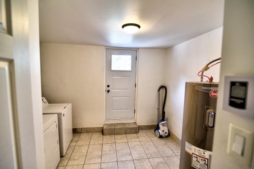 Laundry - 1-5325 Rue Sherbrooke O., Montréal (Côte-Des-Neiges/Notre-Dame-De-Grâce), QC - Indoor Photo Showing Laundry Room