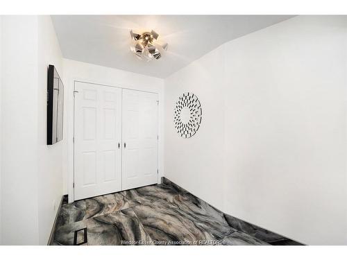 12862 Riverside, Tecumseh, ON - Indoor Photo Showing Other Room