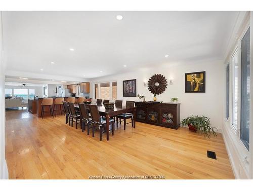 12862 Riverside, Tecumseh, ON - Indoor Photo Showing Dining Room