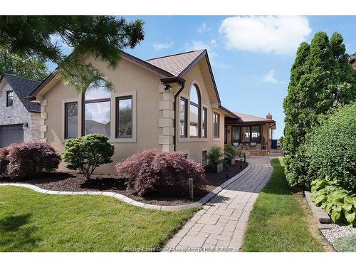 12862 Riverside, Tecumseh, ON - Outdoor