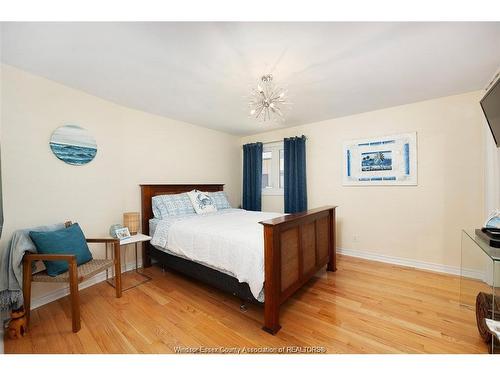 12862 Riverside, Tecumseh, ON - Indoor Photo Showing Bedroom