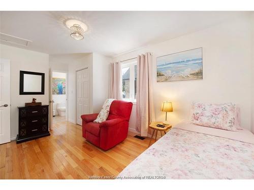 12862 Riverside, Tecumseh, ON - Indoor Photo Showing Bedroom