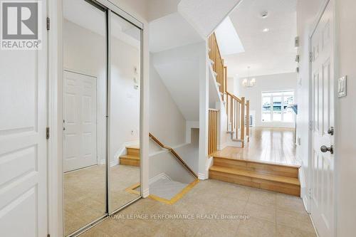 306 Waymark Crescent, Ottawa, ON - Indoor Photo Showing Other Room