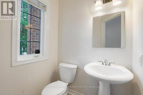 306 Waymark Crescent, Ottawa, ON - Indoor Photo Showing Bathroom