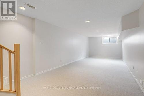 306 Waymark Crescent, Ottawa, ON - Indoor