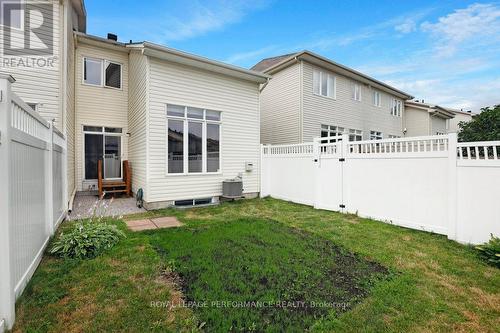 306 Waymark Crescent, Ottawa, ON - Outdoor