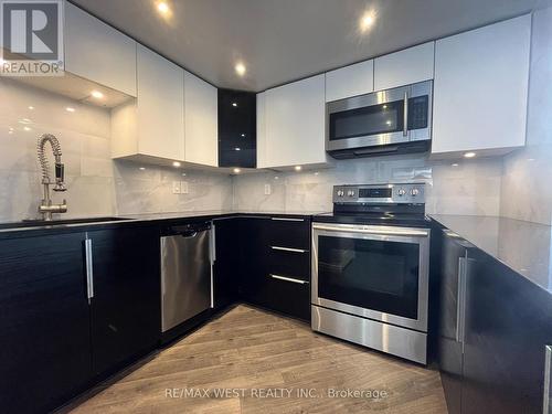 1007 - 300 WEBB DRIVE  Mississauga, ON L5B 3W3