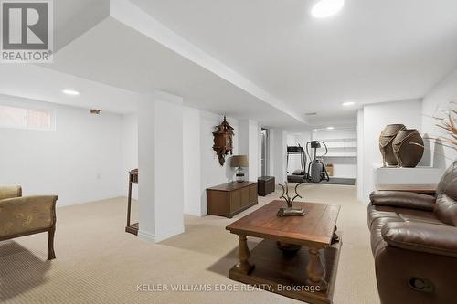 127 Tragina Avenue S, Hamilton, ON - Indoor