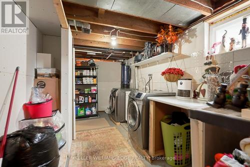 127 Tragina Avenue S, Hamilton, ON - Indoor Photo Showing Laundry Room