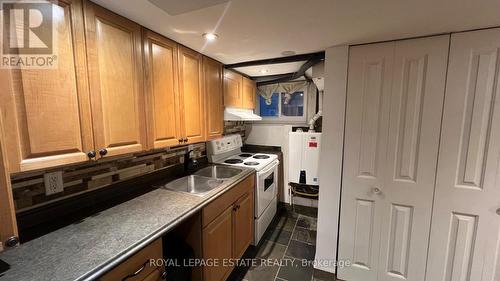 372 VICTORIA PARK AVENUE , Toronto, Ontario M4E 3S8 5