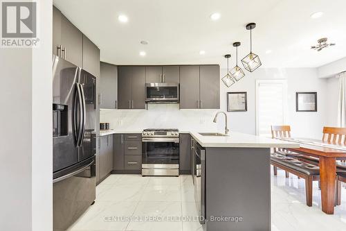 1343 Kettering Drive, Oshawa, ON - Indoor Photo Showing Kitchen With Stainless Steel Kitchen With Upgraded Kitchen