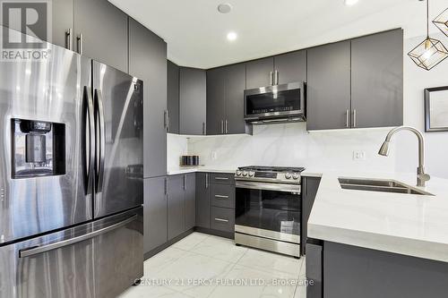 1343 Kettering Drive, Oshawa, ON - Indoor Photo Showing Kitchen With Stainless Steel Kitchen With Double Sink With Upgraded Kitchen
