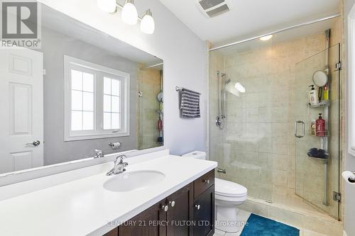 1343 Kettering Drive, Oshawa, ON - Indoor Photo Showing Bathroom