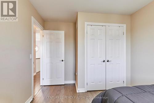 1343 Kettering Drive, Oshawa, ON - Indoor Photo Showing Bedroom