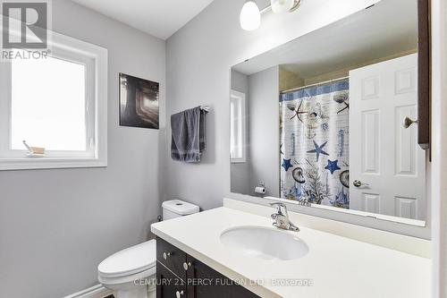 1343 Kettering Drive, Oshawa, ON - Indoor Photo Showing Bathroom