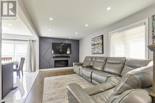1343 Kettering Drive, Oshawa, ON - Indoor Photo Showing Living Room With Fireplace