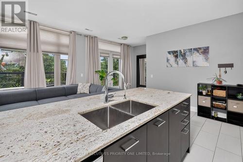59 - 8161 Kipling Avenue, Vaughan, ON - Indoor Photo Showing Kitchen With Double Sink