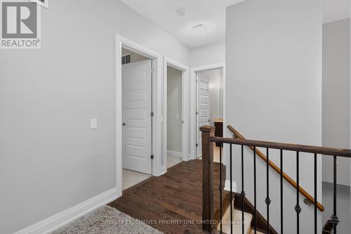 59 - 8161 Kipling Avenue, Vaughan, ON - Indoor Photo Showing Other Room