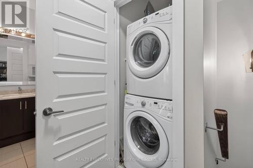 59 - 8161 Kipling Avenue, Vaughan, ON - Indoor Photo Showing Laundry Room
