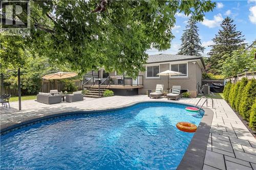 98 MILLER Road  Oakville, ON L6H 1J9