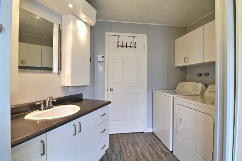 Salle de bains - 38 Rue Dumont O., Rouyn-Noranda, QC - Indoor Photo Showing Other Room