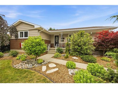 820 WOODWARD Crescent  Sarnia, ON N7V 2E6