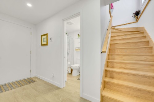 Basement - 66 Av. Guindon, Saint-Sauveur, QC - Indoor Photo Showing Other Room