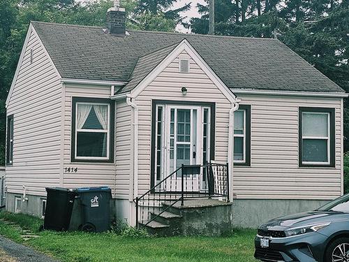 1414 Gore Street W  Thunder Bay, ON P7E 3T9