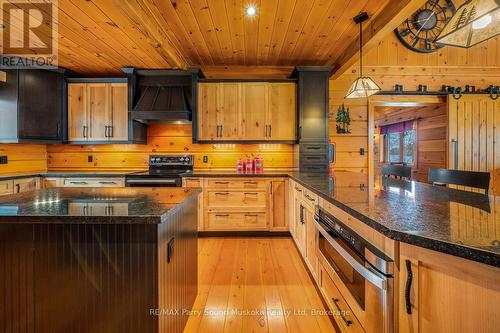 48 Wendy'S Lane, Mckellar, ON - Indoor Photo Showing Kitchen