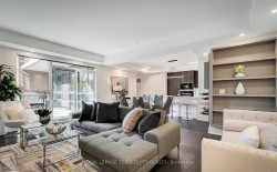 401-3 Southvale Drive Toronto, ON M4G 1G1