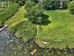 Lovely spot to kayak and canoe from your point. - 