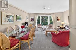 Welcoming and bright... - 
