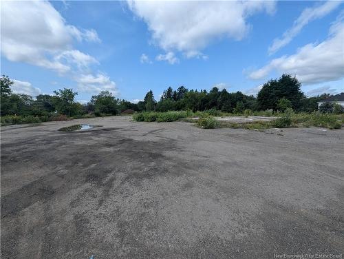 1680 Miramichi, Bathurst, NB 