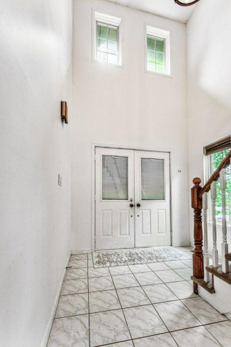 16 Westvillage Drive, Hamilton, ON - Indoor Photo Showing Other Room