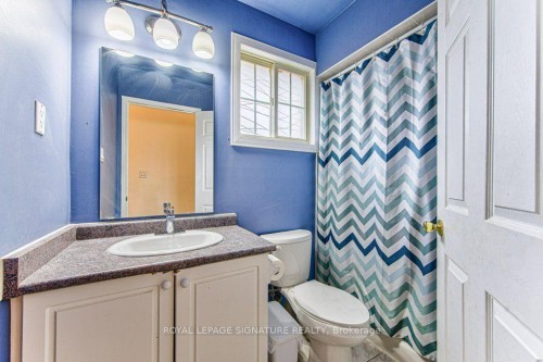 16 Westvillage Drive, Hamilton, ON - Indoor Photo Showing Bathroom