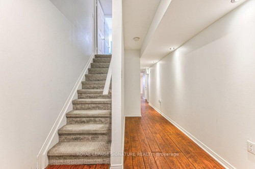 16 Westvillage Drive, Hamilton, ON - Indoor Photo Showing Other Room