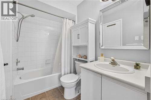 3 Beverly Lane, Georgetown, ON - Indoor Photo Showing Bathroom