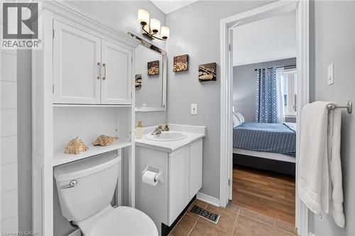 3 Beverly Lane, Georgetown, ON - Indoor Photo Showing Bathroom