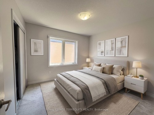 285 Vanilla Trail, Thorold, ON - Indoor Photo Showing Bedroom