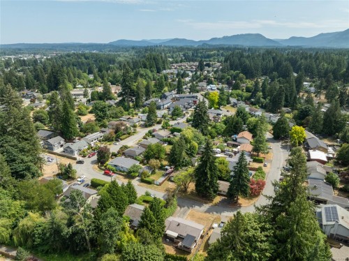 5933 Deuchars Dr, Duncan, BC 