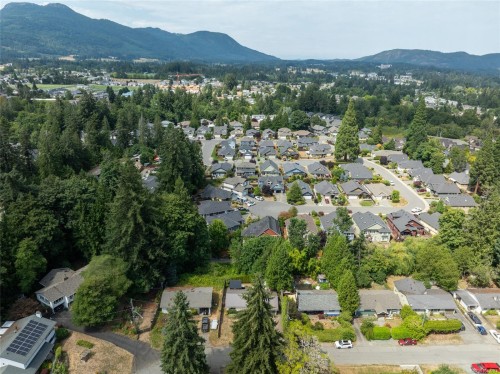 5933 Deuchars Dr, Duncan, BC 