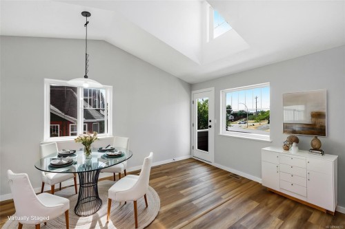 6109 Westridge Rd, Duncan, BC - Indoor Photo Showing Dining Room