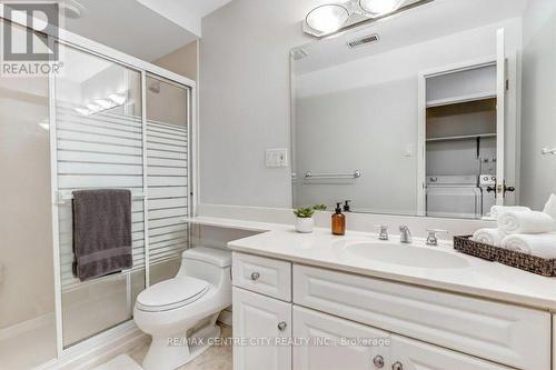 11 - 125 Elm Street, St. Thomas, ON - Indoor Photo Showing Bathroom