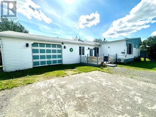 3 Sunset Drive, Badger, NL - Outdoor