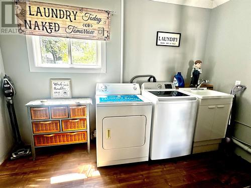 3 Sunset Drive, Badger, NL - Indoor Photo Showing Laundry Room