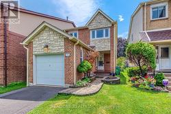 741 QUEENSBRIDGE DRIVE  Mississauga, ON L5C 3T3