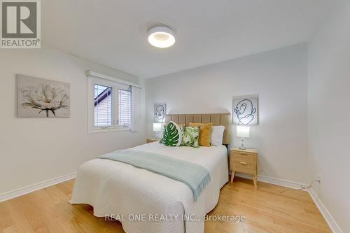 741 Queensbridge Drive, Mississauga, ON - Indoor Photo Showing Bedroom
