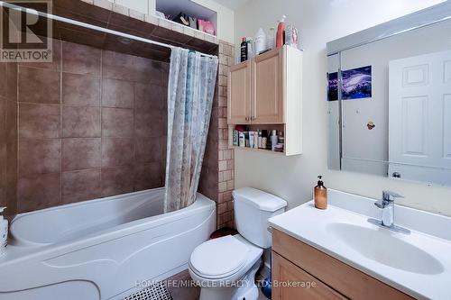87 Rice Road, Welland, ON - Indoor Photo Showing Bathroom