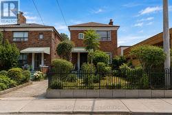 1 WARLAND AVENUE Toronto, ON M4J 3E8