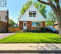 274 EAST 38TH STREET  Hamilton, ON L8V 4G3